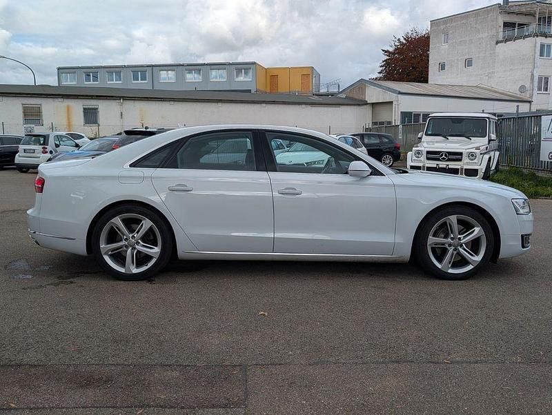 Gebraucht Audi A8 Comfort 258 PS (189 kW) 2014 Weiß Limousine