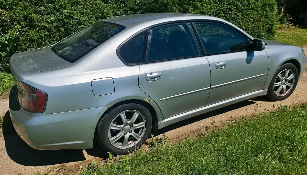 Gebraucht Subaru Legacy 137 PS (100 kW) 2005 Silber Limousine