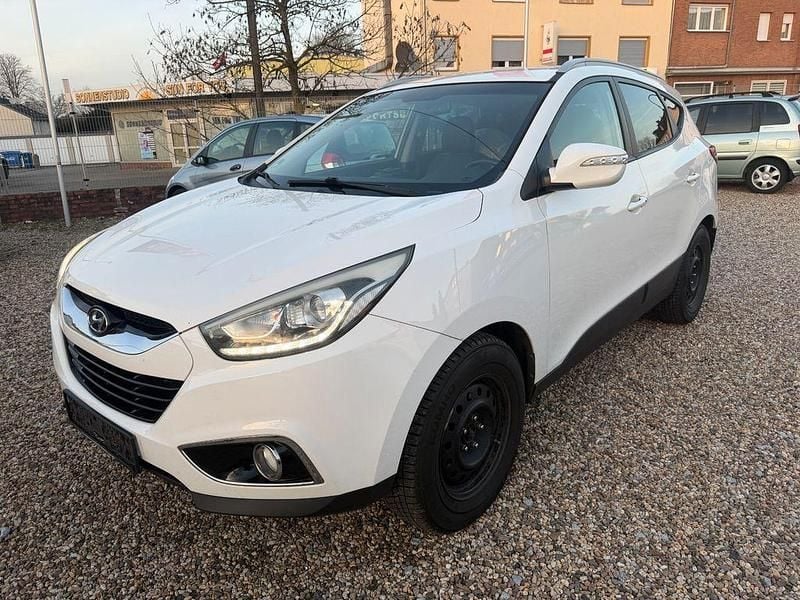 Weiß Gebraucht 2014 Hyundai ix35 Trend SUV | 5.600 € (Fairer Preis) - Bild 1/4