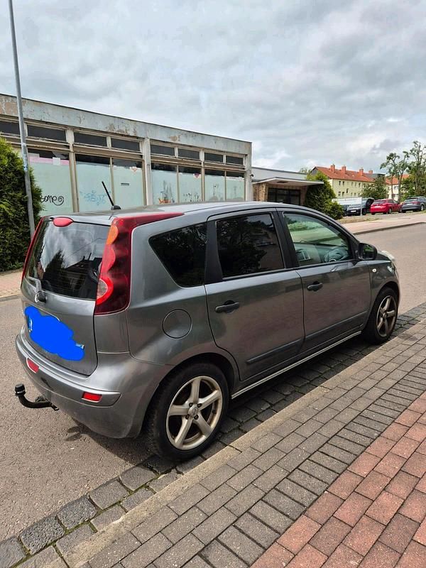 Gebraucht Nissan Note I-Way 88 PS (64 kW) 2011 Silber Kleinwagen