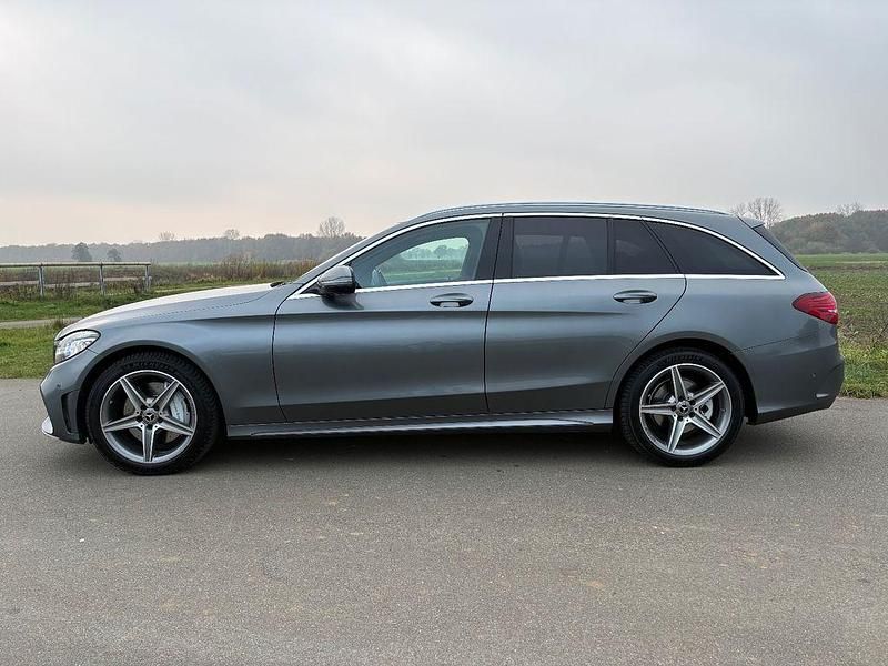 Gebraucht Mercedes C400 AMG line 333 PS (244 kW) 2018 Grau Kombi