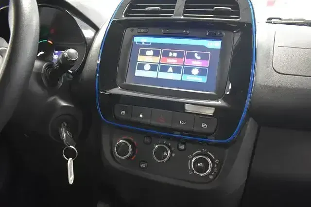 Usata Dacia Spring Comfort Plus 70 kW (96 CV) 2022 Bianco Utilitaria