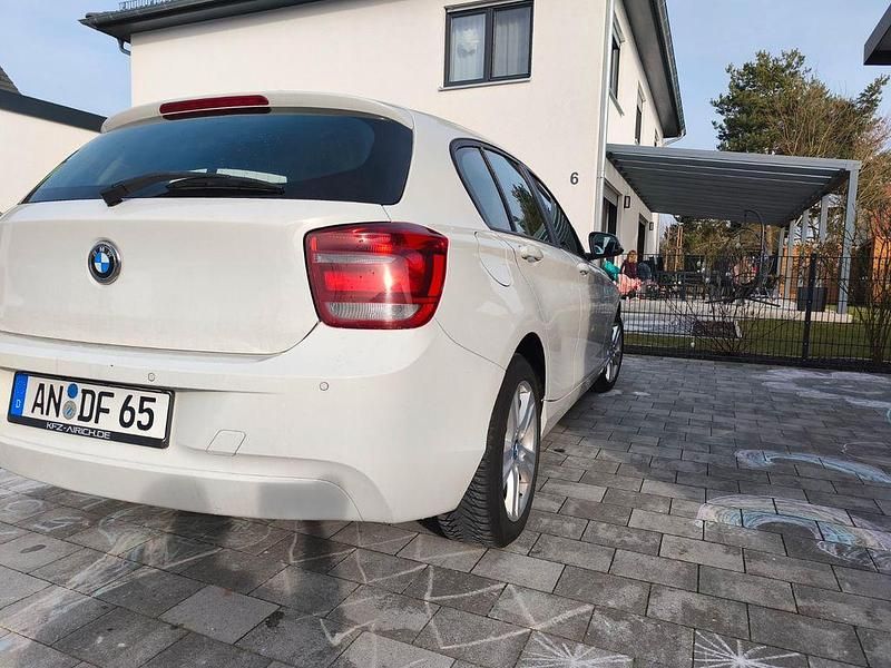 Gebraucht BMW 116 136 PS (100 kW) 2013 Weiß Kleinwagen