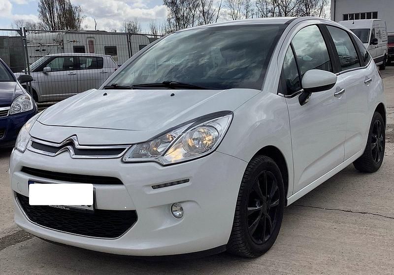Gebraucht Citroën C3 SELECTION 82 PS (60 kW) 2015 Weiß Kleinwagen