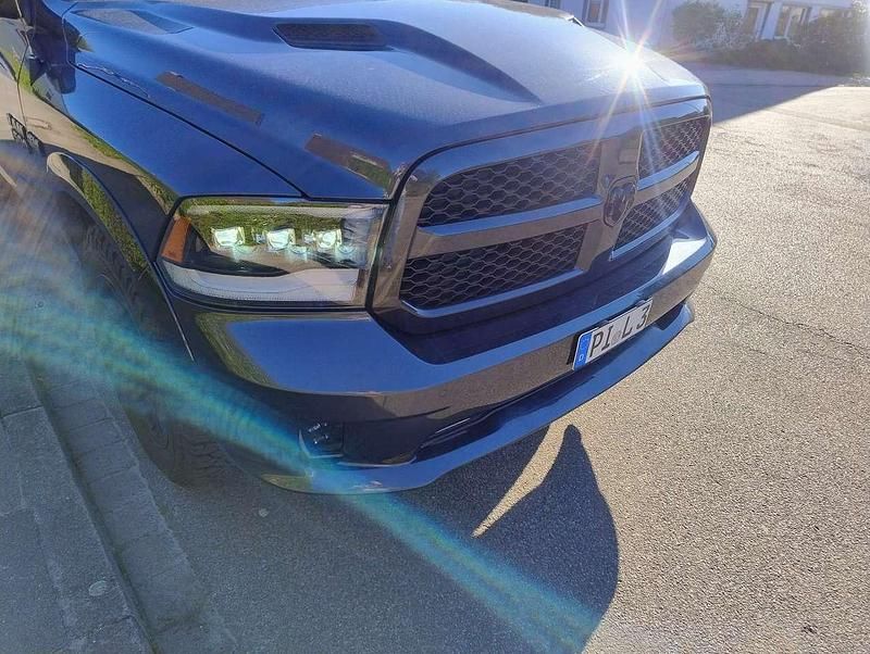 Gebraucht RAM 1500 401 PS (294 kW) 2016 Grau Pickup