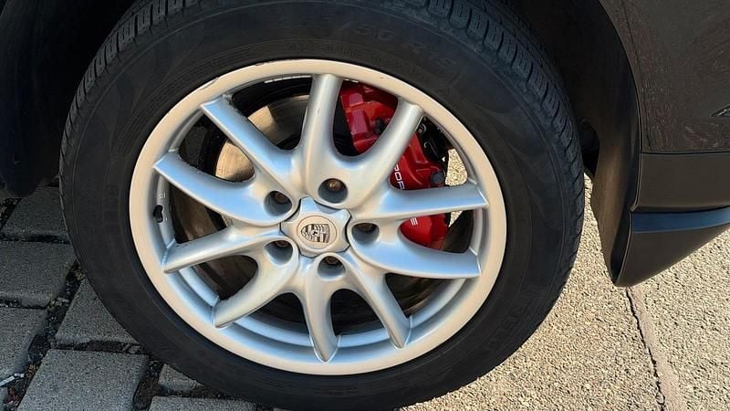 Second-hand Porsche Cayenne 290 CP (213 kW) 2008 Negru SUV