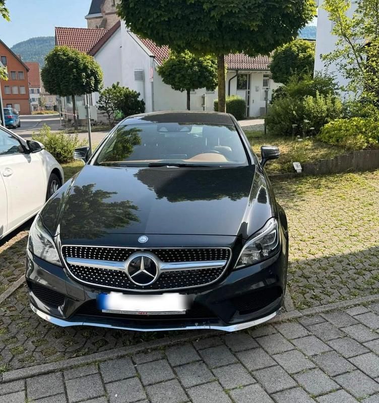 Schwarz Gebraucht 2015 Mercedes CLS350 Shooting Brake Kombi | 15.000 € (Etwas zu teuer) - Bild 1/4