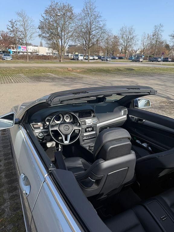 Gebraucht Mercedes E350 306 PS (225 kW) 2013 Silber Cabrio