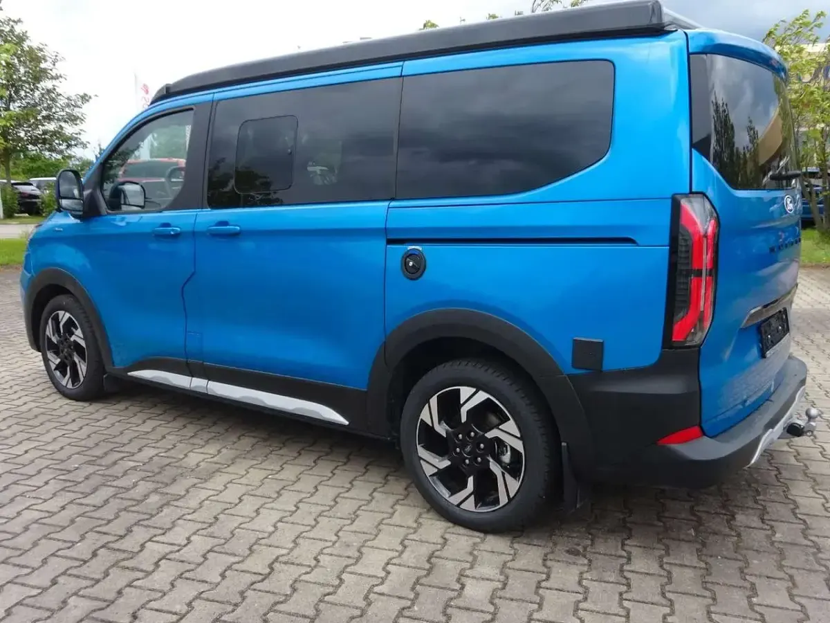 Neu Ford Transit Custom Active 170 PS (125 kW) 2026 Digital aqua blue metallic Van / Kleinbus