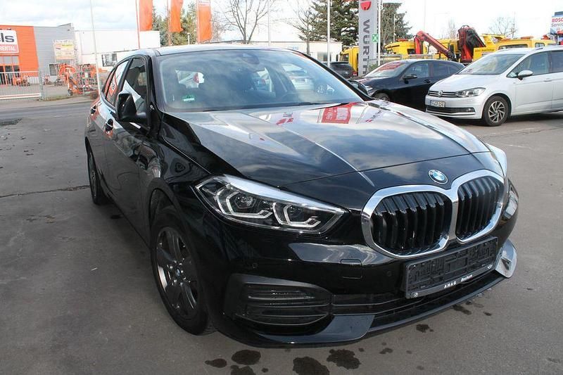 Gebraucht BMW 118 Advantage 136 PS (100 kW) 2023 Schwarz Kleinwagen