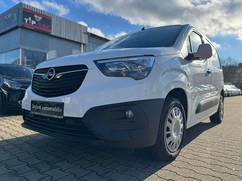White jade Gebraucht 2021 Opel Combo Edition Van / Kleinbus | 11.900 € (Superpreis) - Bild 1/4