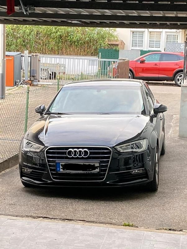 Gebraucht Audi A3 Ambiente 180 PS (132 kW) 2015 Schwarz Limousine