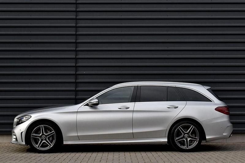 Gebraucht Mercedes C160 Business 129 PS (94 kW) 2020 Grau Coupé