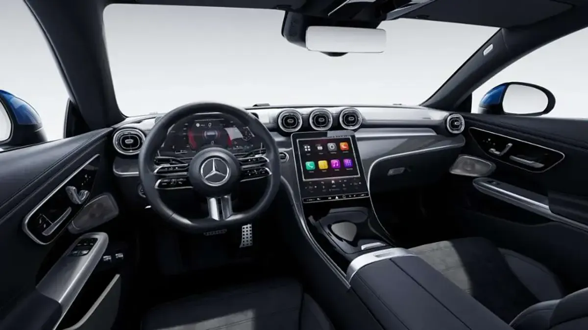 Gebraucht Mercedes CLE300 AMG 204 PS (150 kW) 2025 Blau Coupé