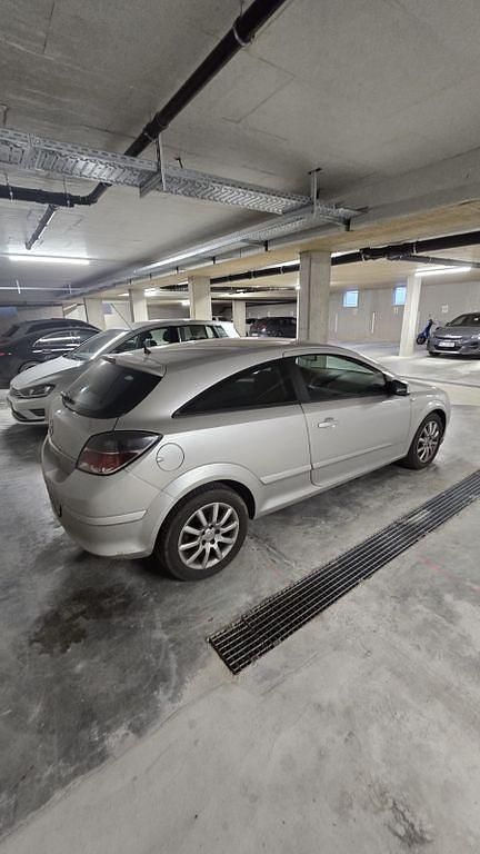 Gebraucht Opel Astra GTC 116 PS (85 kW) 2008 Silber Limousine