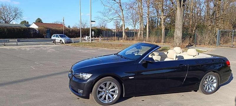 Gebraucht BMW 320 Cabriolet 170 PS (125 kW) 2007 Schwarz Cabrio