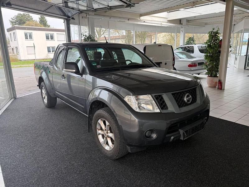 Gebraucht Nissan Navara 144 PS (105 kW) 2014 Grau Pickup