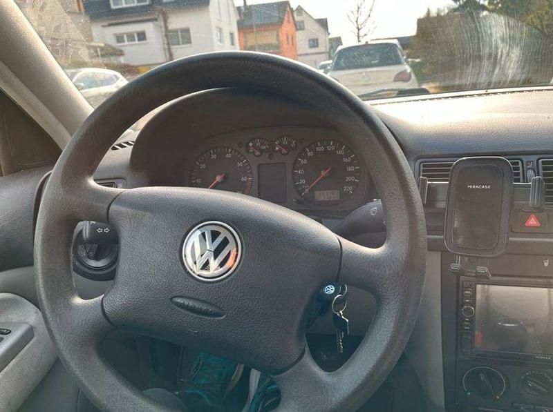 Gebraucht VW Golf III 75 PS (55 kW) 1998 Silber Limousine