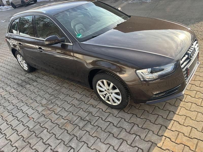 Gebraucht Audi A4 Ambition 170 PS (125 kW) 2012 Braun Kombi