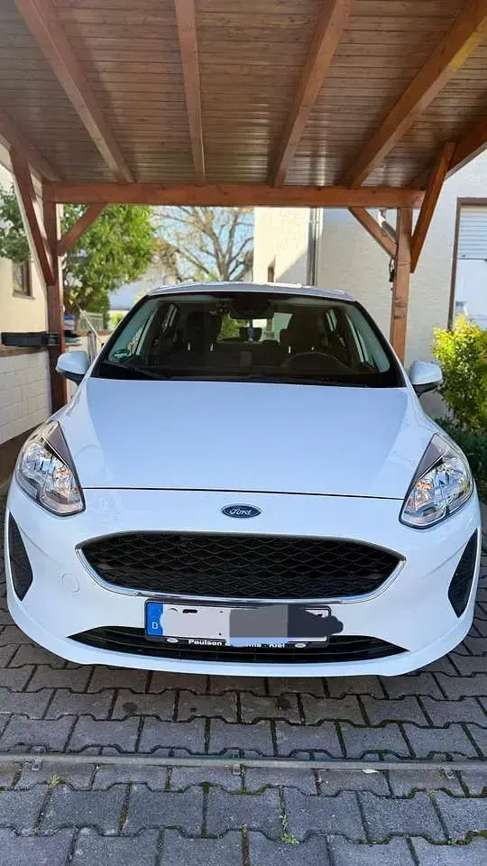 Gebraucht Ford Fiesta S 101 PS (74 kW) 2018 Weiß Kleinwagen