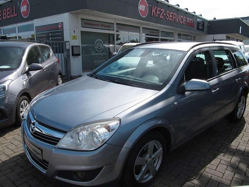 Silber Gebraucht 2007 Opel Astra Edition Kombi | 2.399 € (Fairer Preis) - Bild 1/4