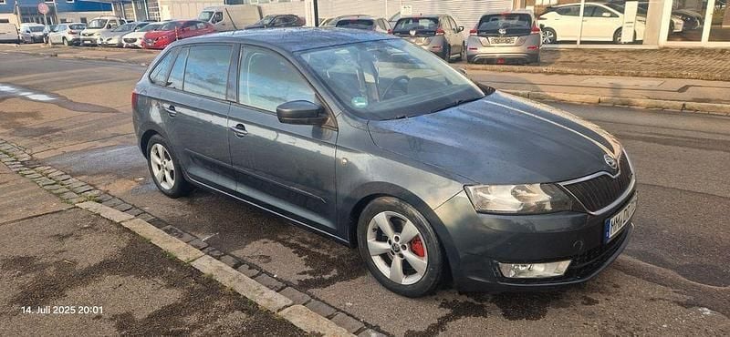 Grün Gebraucht 2013 Skoda Rapid Ambition Limousine | 5.300 € (Guter Preis) - Bild 1/4