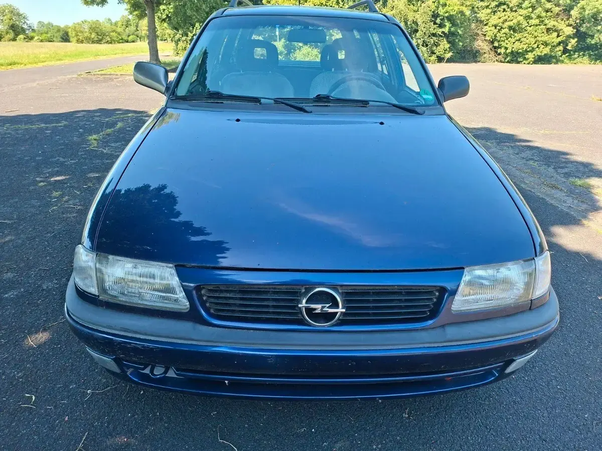 Occasion Opel Astra 75 ch (55 kW) 1997 Bleue Break
