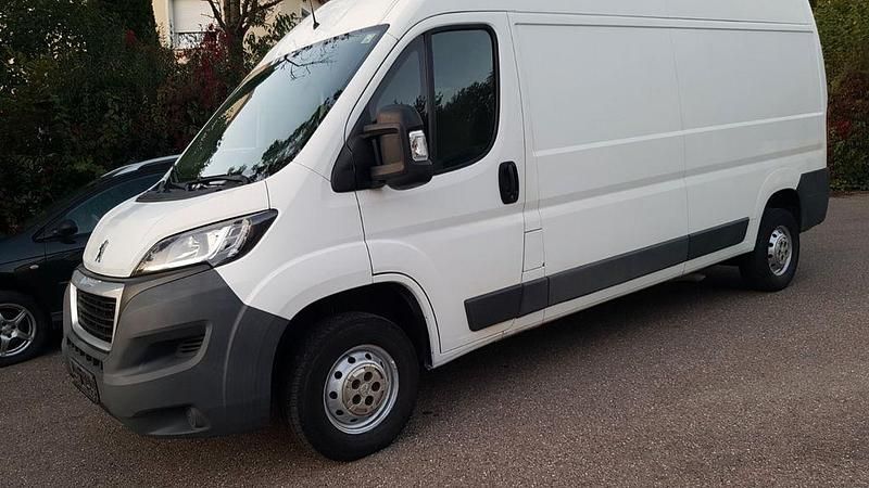Weiß Gebraucht 2014 Peugeot Boxer Avantage Van | 7.999 € (Teuer) - Bild 1/4