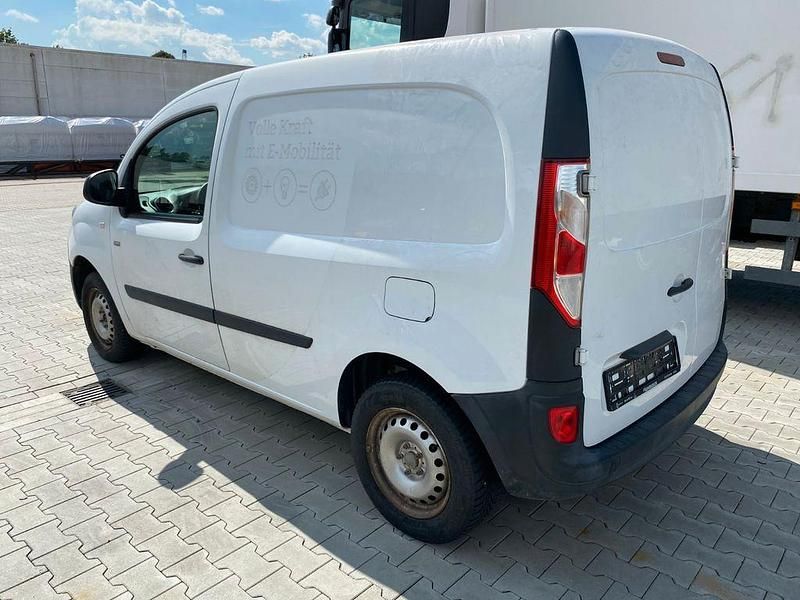 Second-hand Renault Kangoo 44 kW (60 CP) 2019 Alb Hatchback