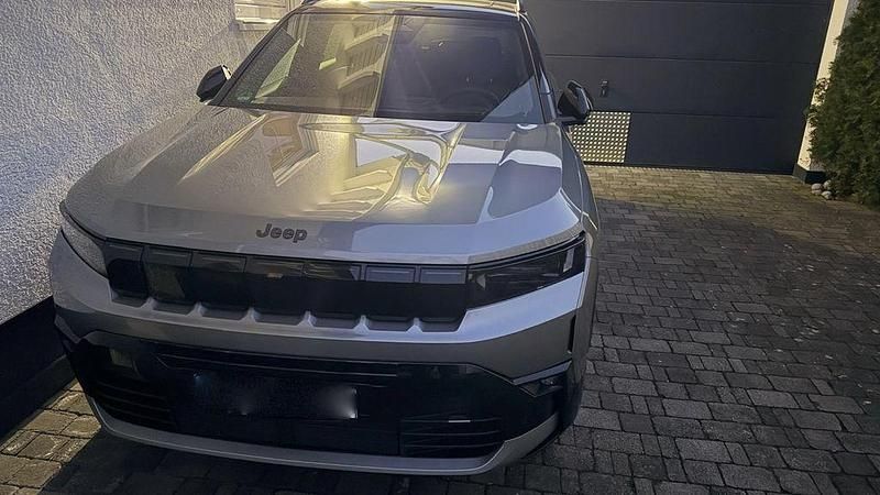 Gebraucht Jeep Compass 145 PS (106 kW) 2026 Met grey evoluzione (xnb, vr51 SUV