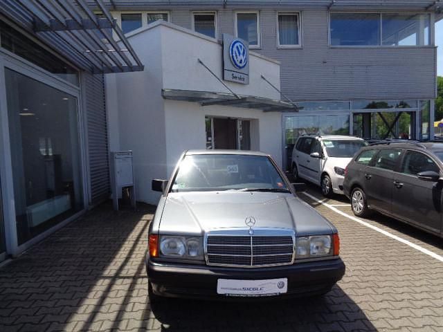 Gebraucht Mercedes 190 122 PS (89 kW) 1991 Grau metallic Limousine