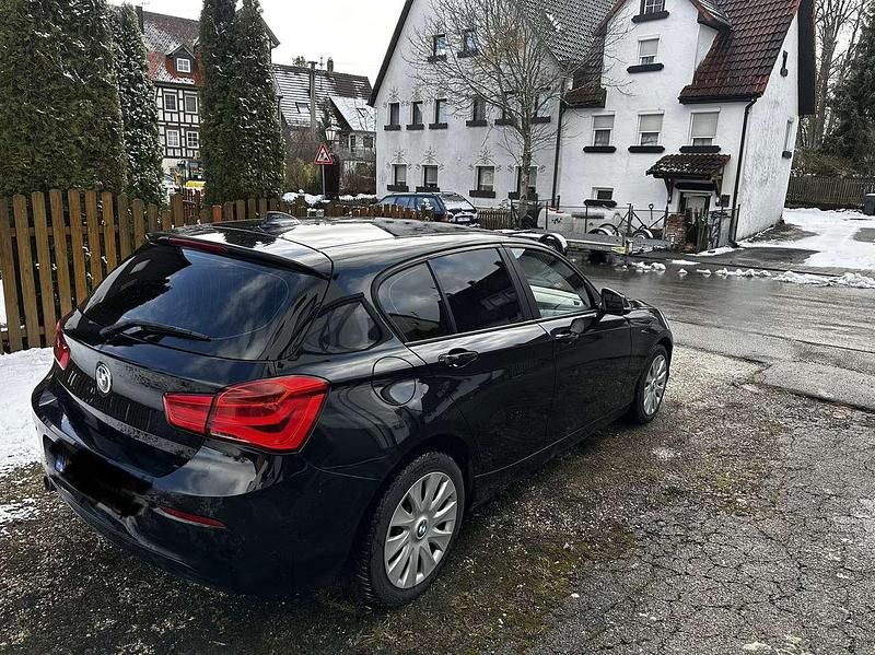 Gebraucht BMW 116 Advantage 116 PS (85 kW) 2015 Schwarz Kleinwagen