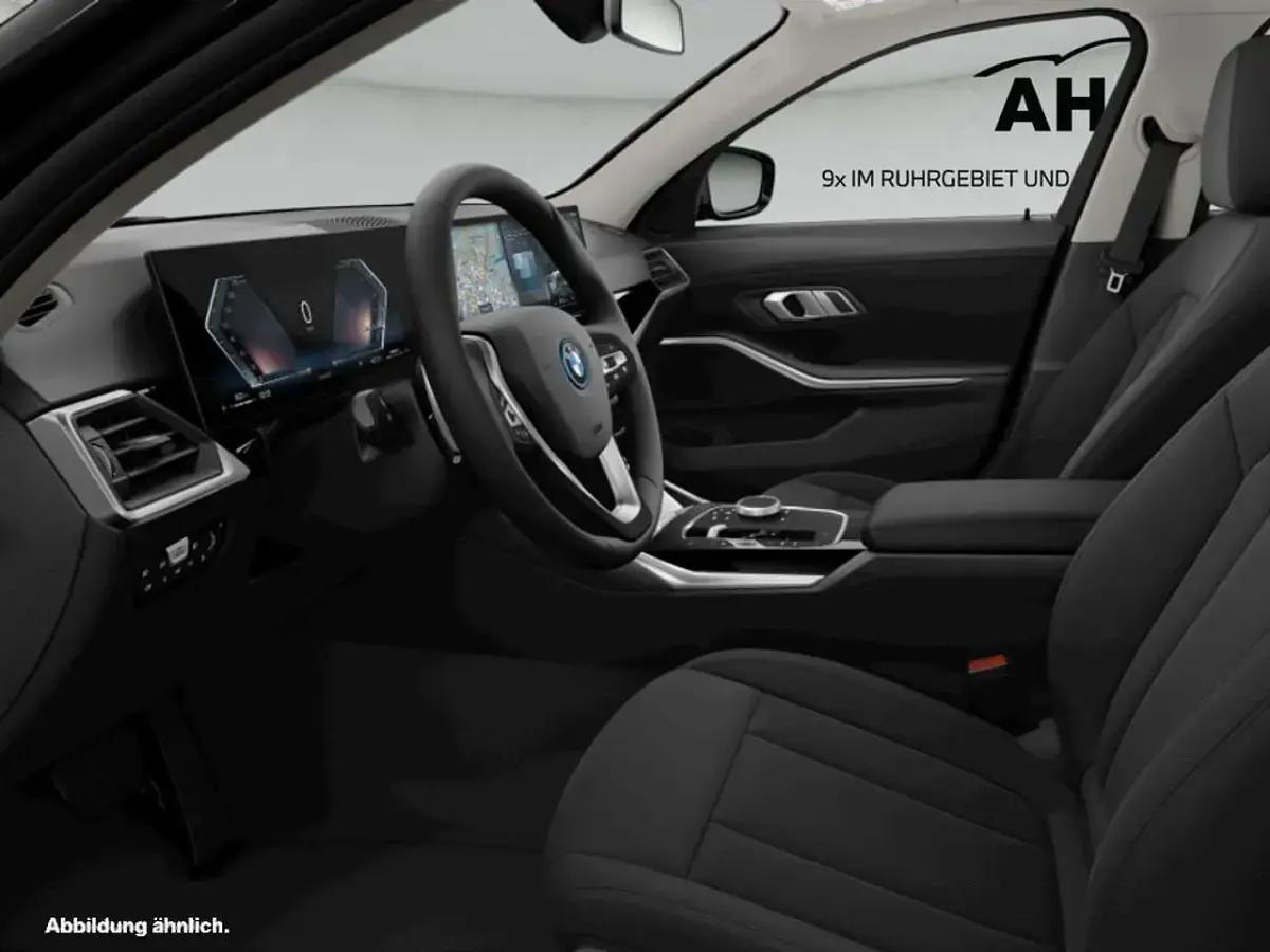 Gebraucht BMW 320e Comfort Edition 204 PS (150 kW) 2023 Schwarz uni Kombi