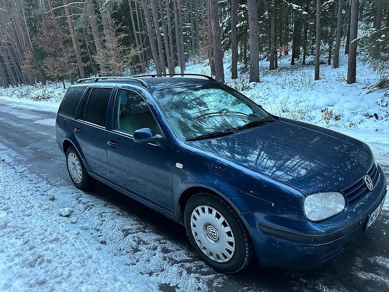 Blau Gebraucht 1999 VW Golf IV Kombi | 3.000 € (Fairer Preis) - Bild 1/4