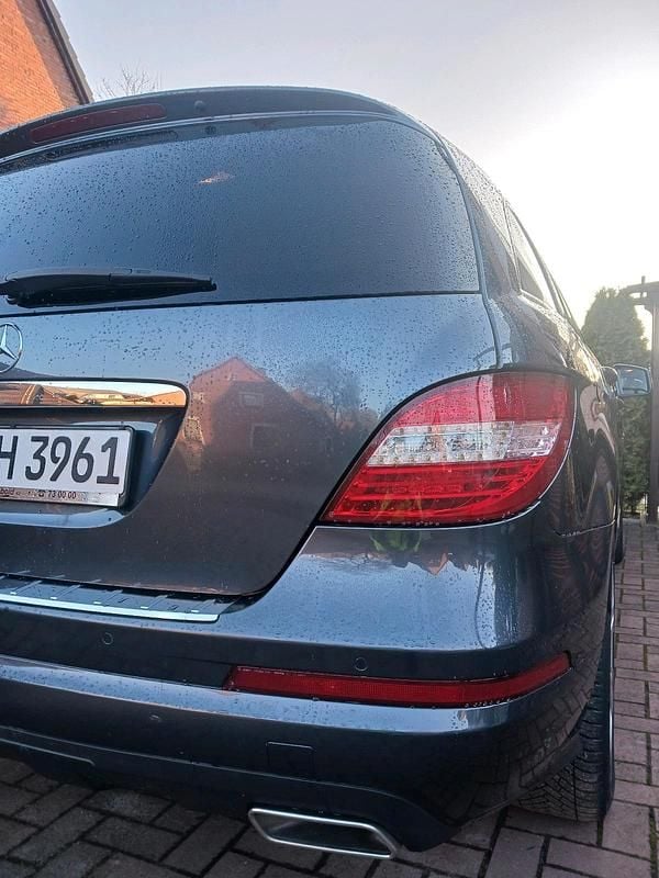 Gebraucht Mercedes R300 190 PS (139 kW) 2011 Grau Van / Kleinbus