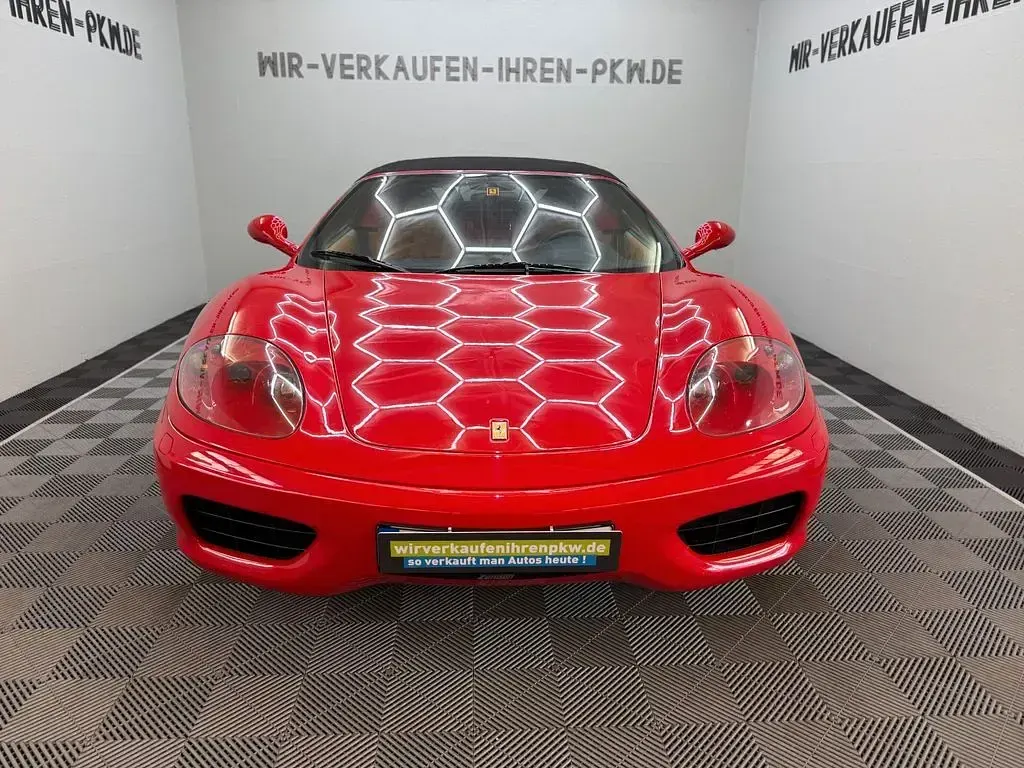 Gebraucht Ferrari 360 400 PS (294 kW) 2001 Rot Cabrio
