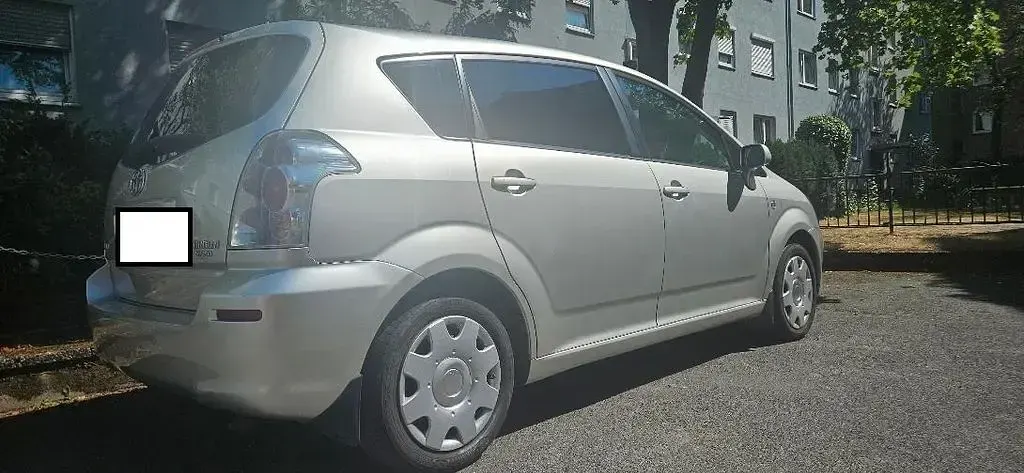 Gebraucht Toyota Corolla Verso 129 PS (94 kW) 2005 Silber Van / Kleinbus