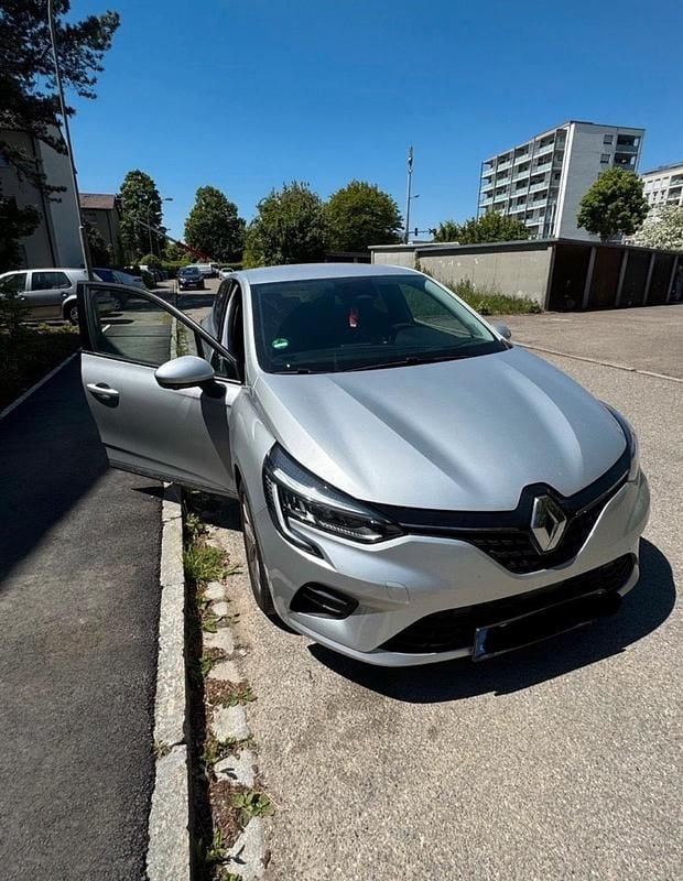 Silber Gebraucht 2020 Renault Clio V Limousine | 15.000 € (Fairer Preis) - Bild 1/4