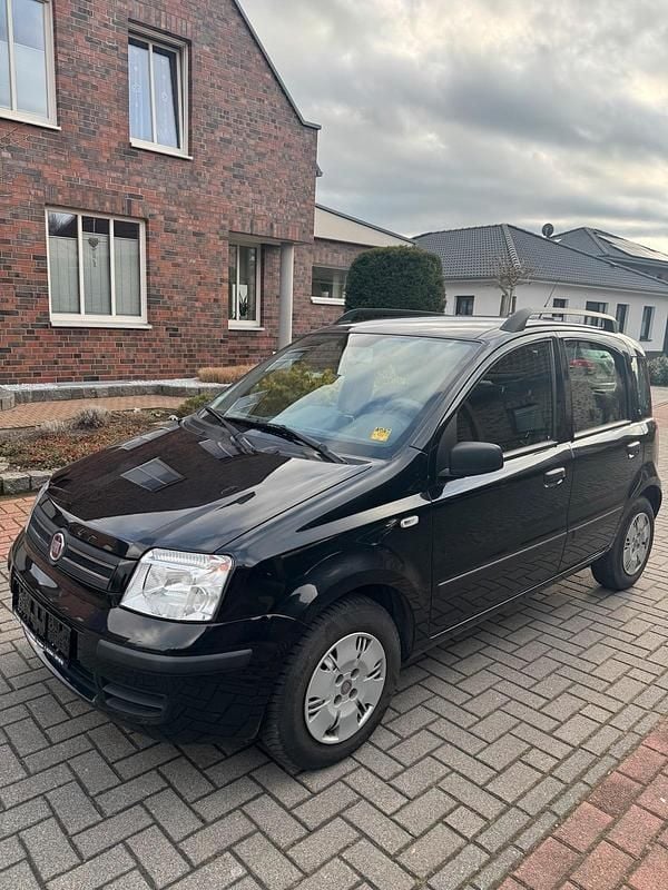 Schwarz Gebraucht 2009 Fiat Panda Kleinwagen | 2.750 € (Fairer Preis) - Bild 1/4