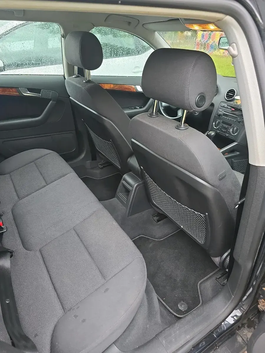Gebraucht Audi A3 105 PS (77 kW) 2006 Schwarz Kleinwagen