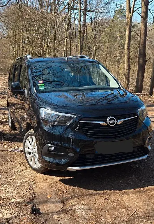 Gebraucht Opel Combo Life Ultimate 131 PS (96 kW) 2021 Schwarz Van / Kleinbus