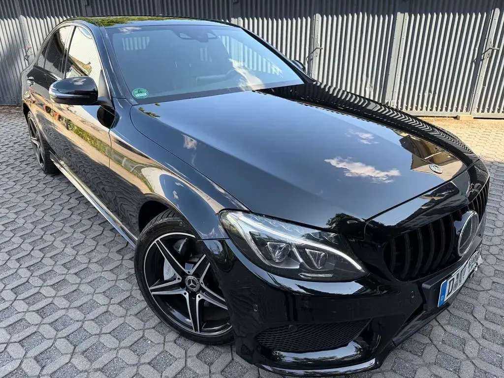 Gebraucht Mercedes C250 AMG line 204 PS (150 kW) 2017 Schwarz Limousine