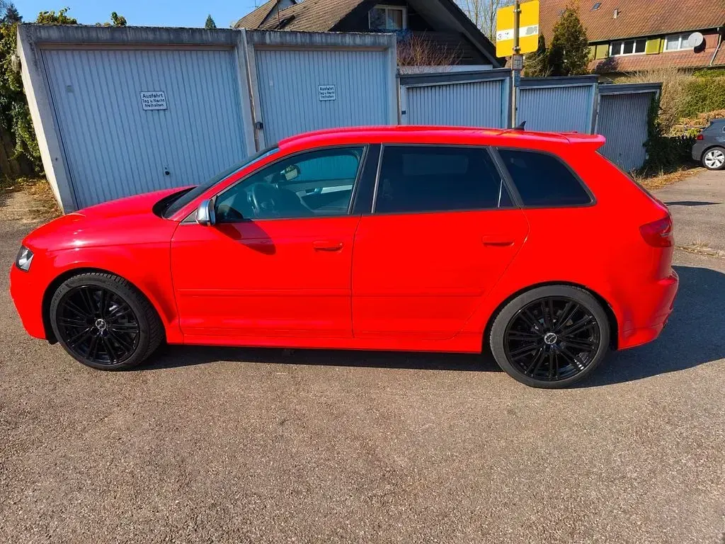 Gebraucht Audi RS3 Sport 340 PS (250 kW) 2013 Rot Limousine