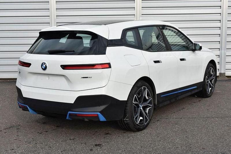 Gebraucht BMW iX Executive 384 kW (523 PS) 2023 Weiß SUV