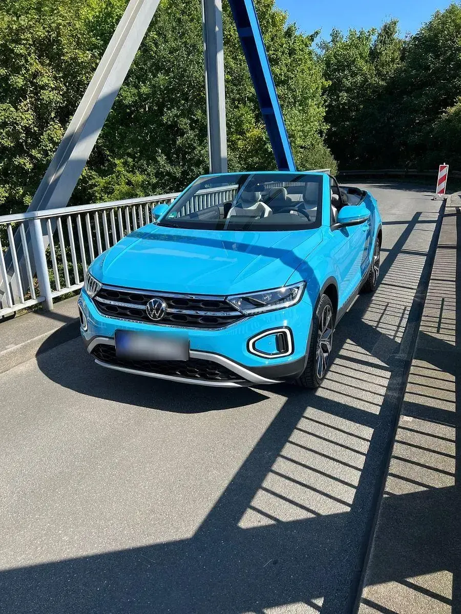 Gebraucht VW T-Roc Cabriolet 150 PS (110 kW) 2022 Blau Cabrio