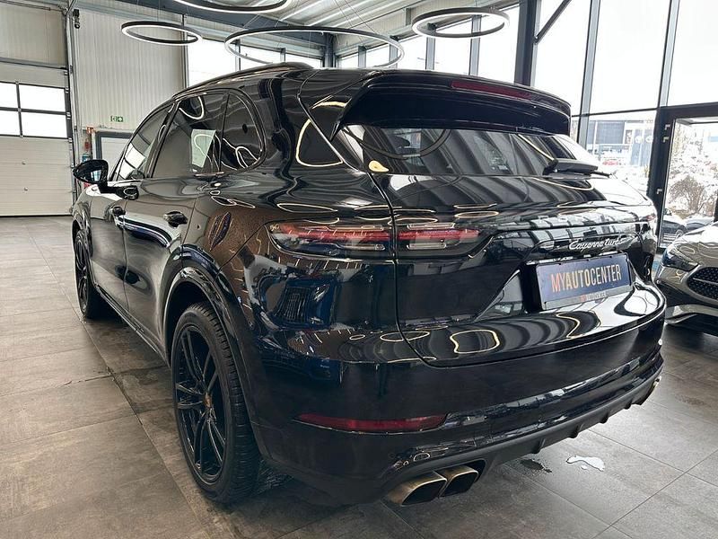 Gebraucht Porsche Cayenne Turbo 549 PS (403 kW) 2018 Schwarz SUV