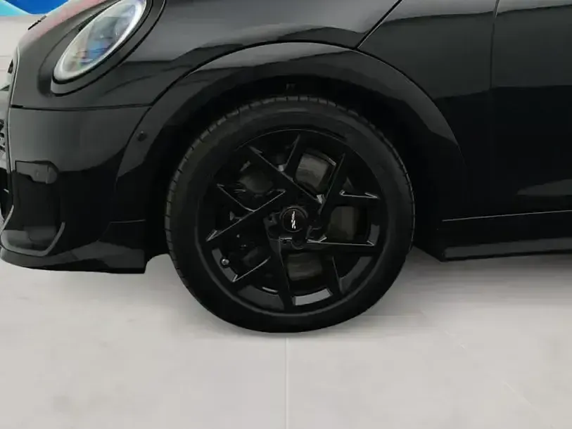 Używany Mini John Cooper Works 204 KM (150 kW) 2024 Czarny Hatchback