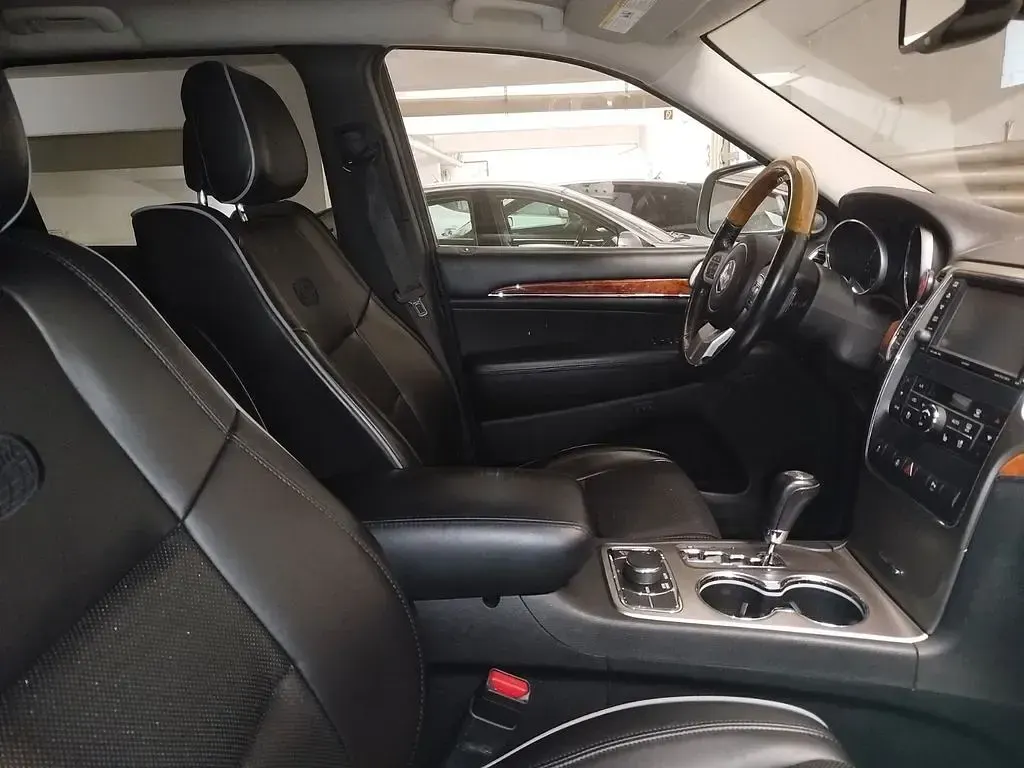 Gebraucht Jeep Grand Cherokee Overland 286 PS (210 kW) 2010 Weiß SUV