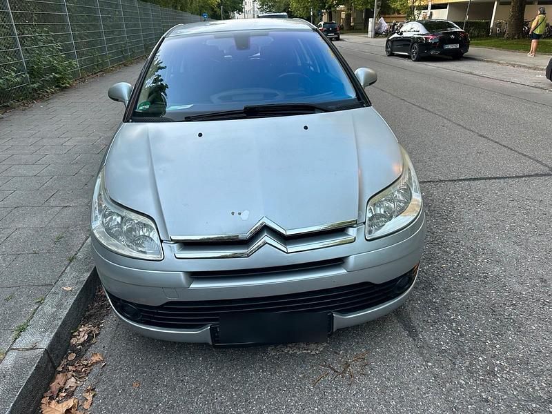 Gebraucht 2005 Citroën C4 Kleinwagen | 2.700 € (Etwas zu teuer) - Bild 1/4