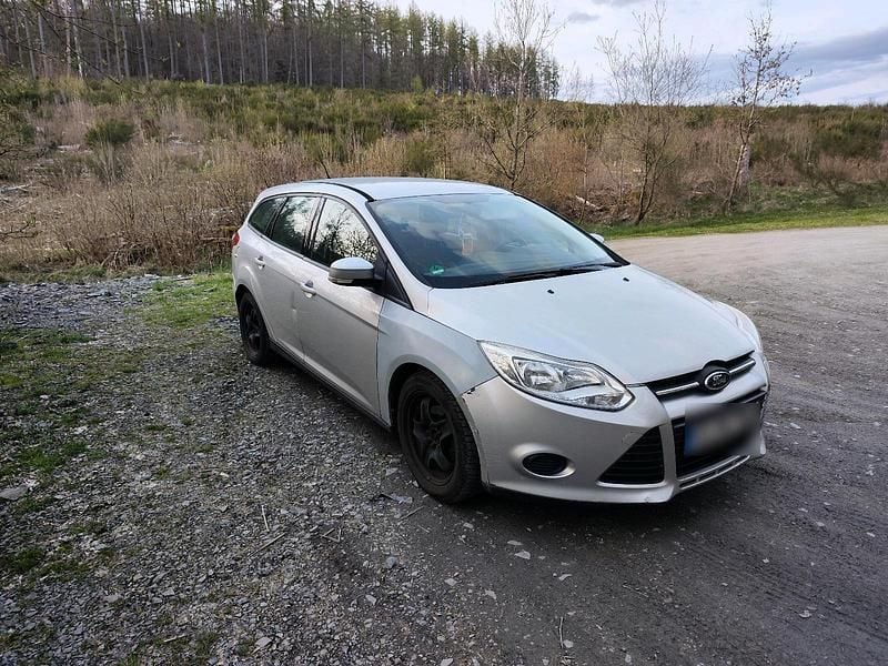 Second-hand Ford Focus 95 CP (69 kW) 2011 Argintiu Break
